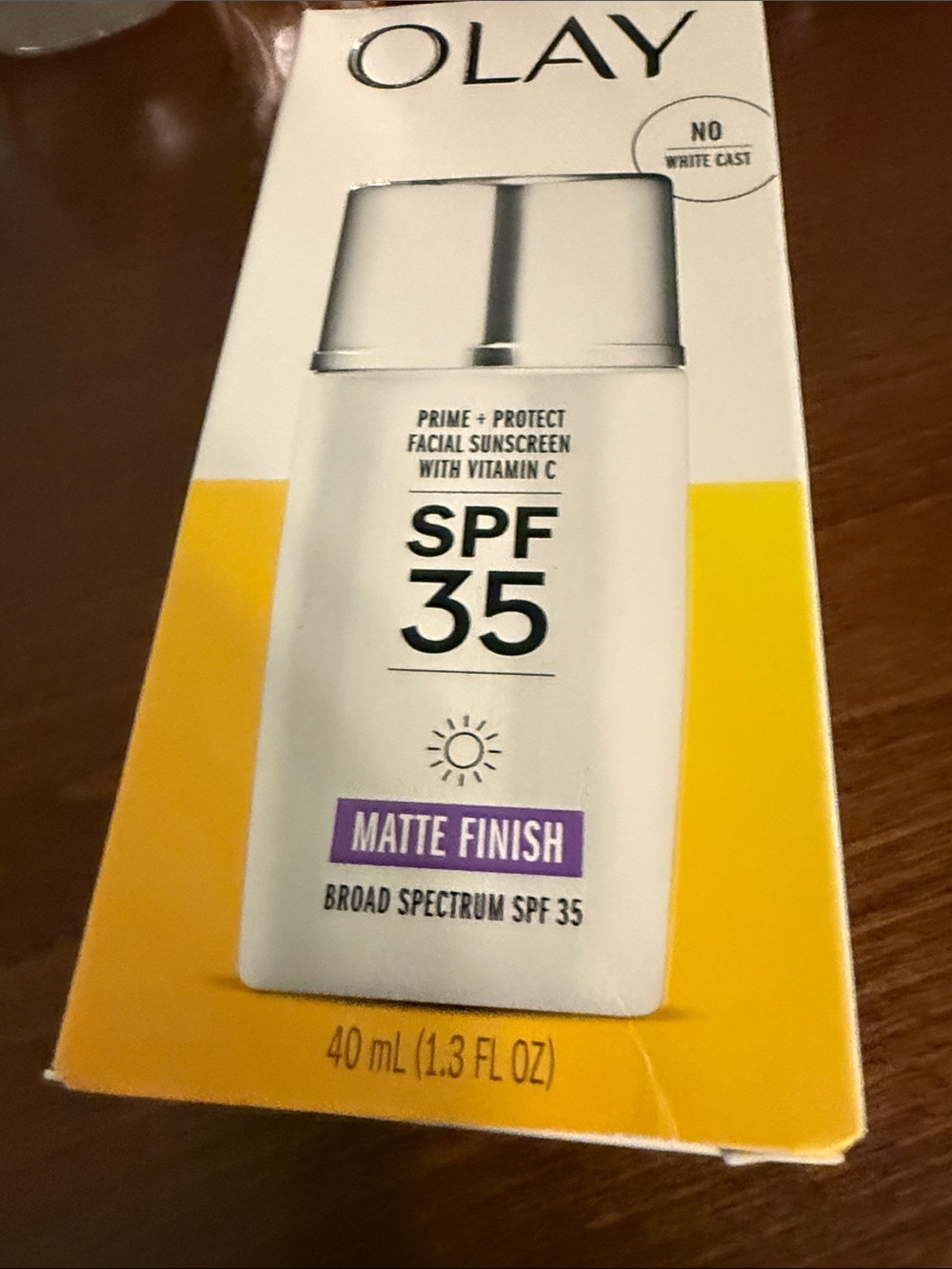 OLAY SPF 35 Facial Sunscreen Matte Finish - White, Yellow, Purple